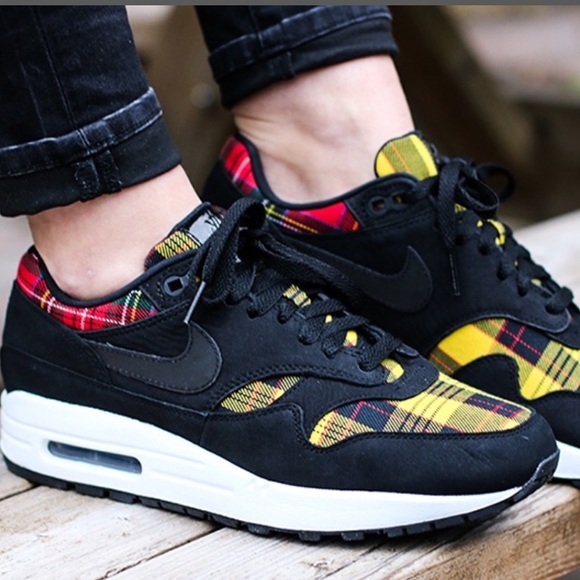 {keywor d} nike air max tartan
